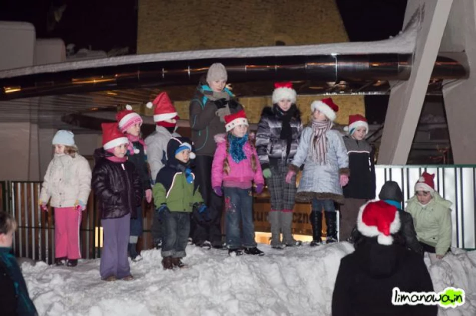 Mikołaj na limanowskim rynku - zdjęcie 5