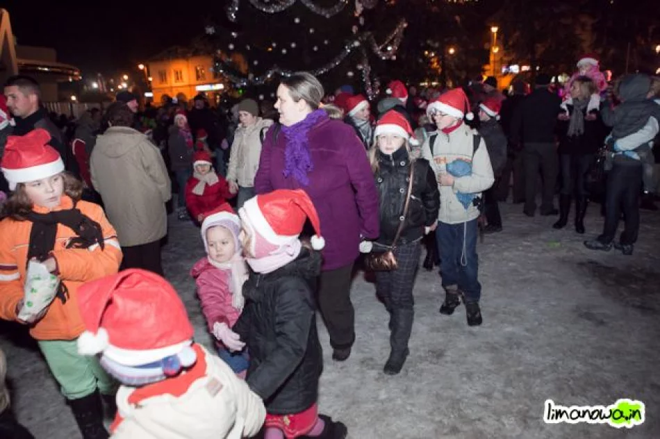 Mikołaj na limanowskim rynku - zdjęcie 20