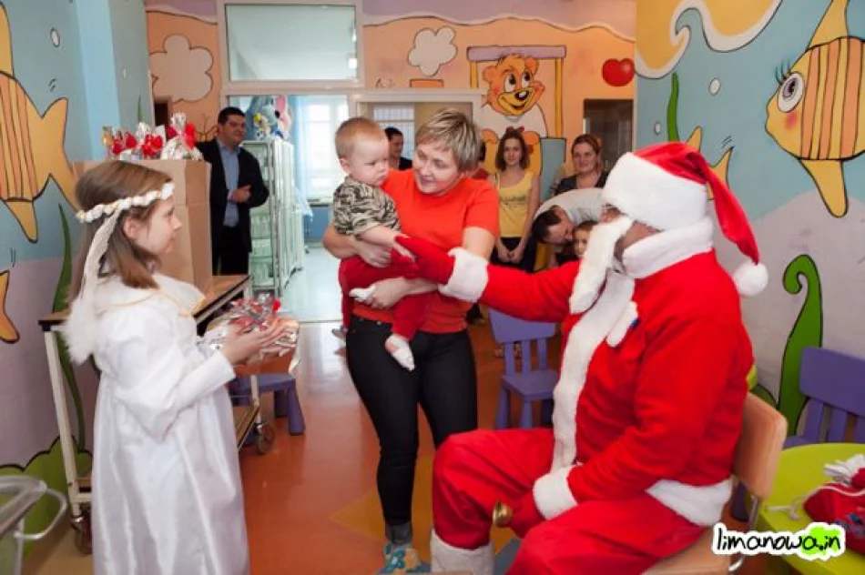 Mikołaj odwiedza Limanową - zdjęcie 5