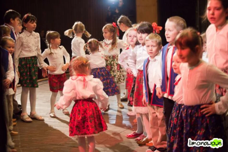 Mikołaj odwiedza Limanową - zdjęcie 15