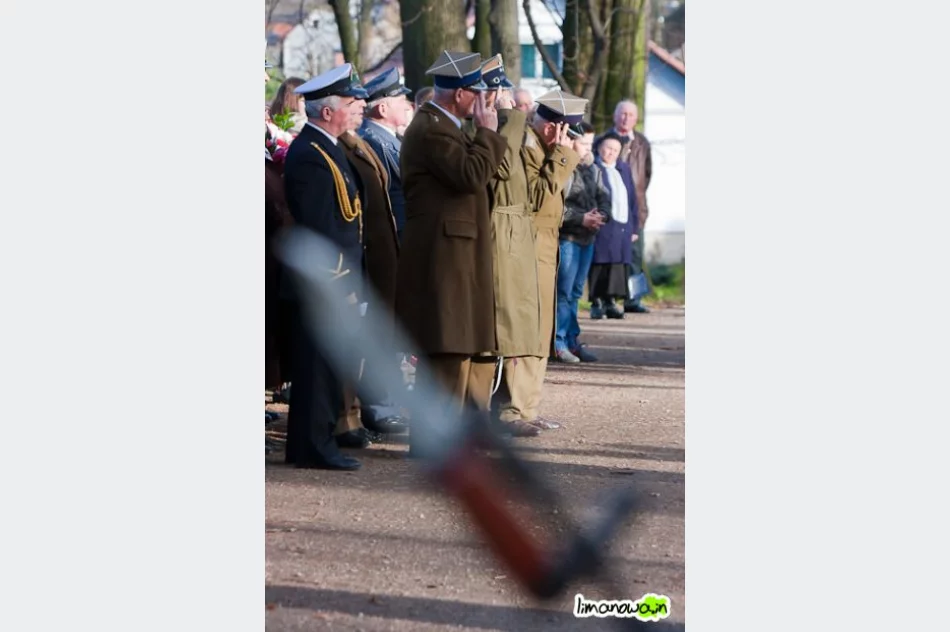 Apel poległych i salwa honorowa - zdjęcie 16