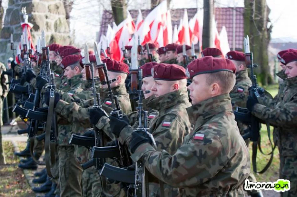 Apel poległych i salwa honorowa - zdjęcie 17