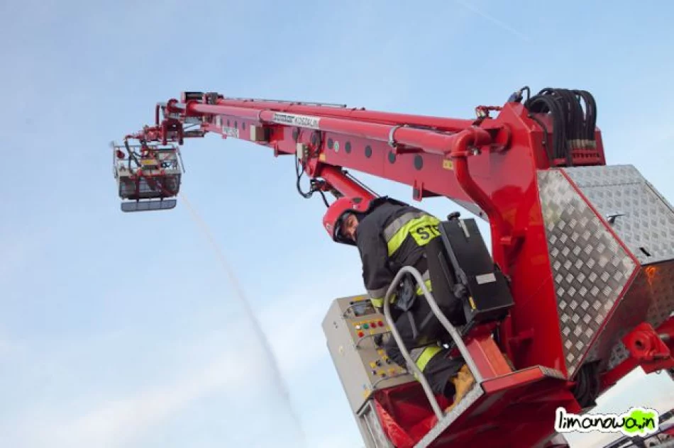 Wybuch i pożar w pawilonie - zdjęcie 18