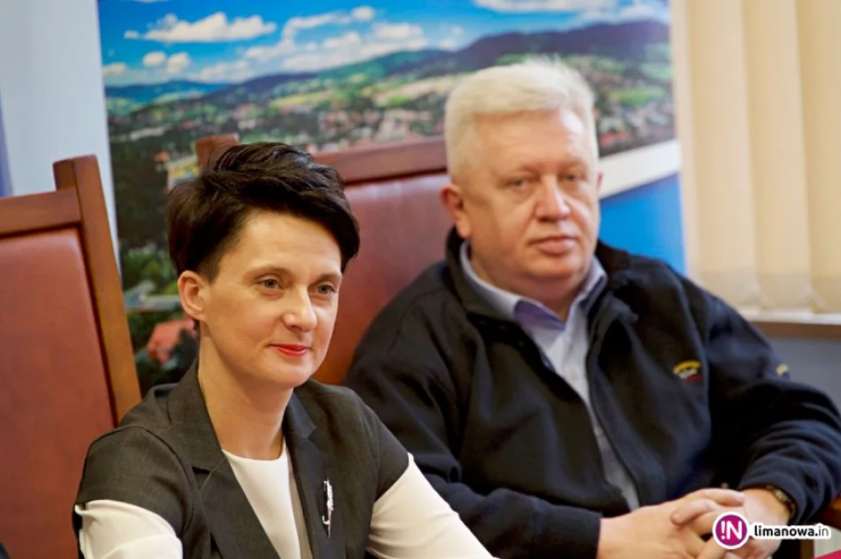 Umowa na 11,3 mln zł przekazana. 'Dla Limanowej to wejście w XXI wiek' - zdjęcie 4