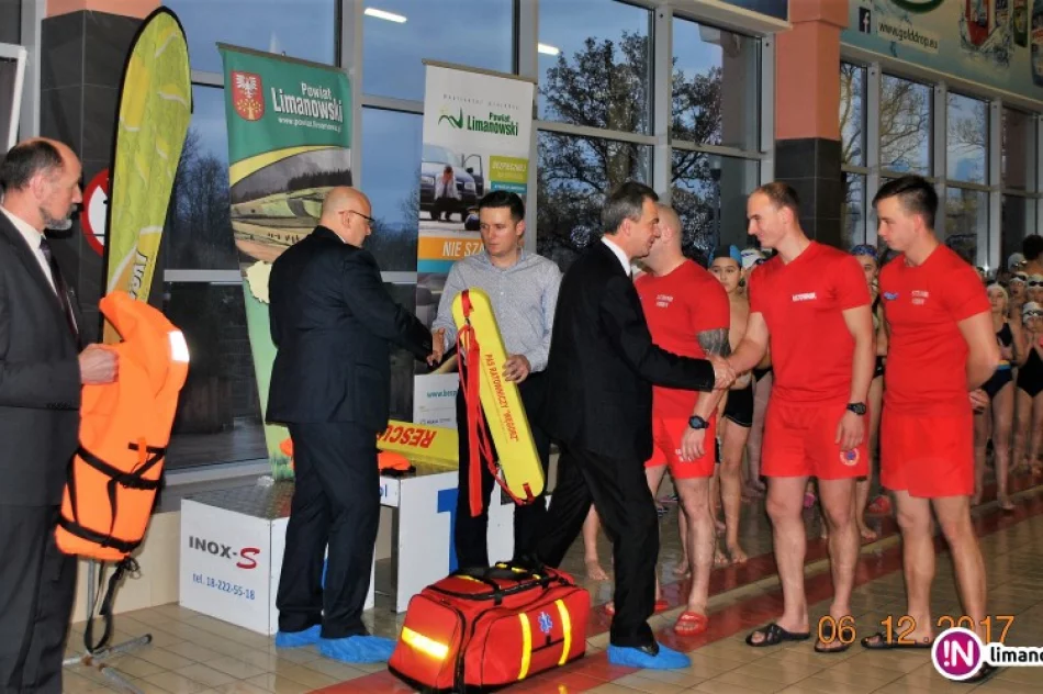 Mikołajki na Pływalni Limanowskiej - zdjęcie 3