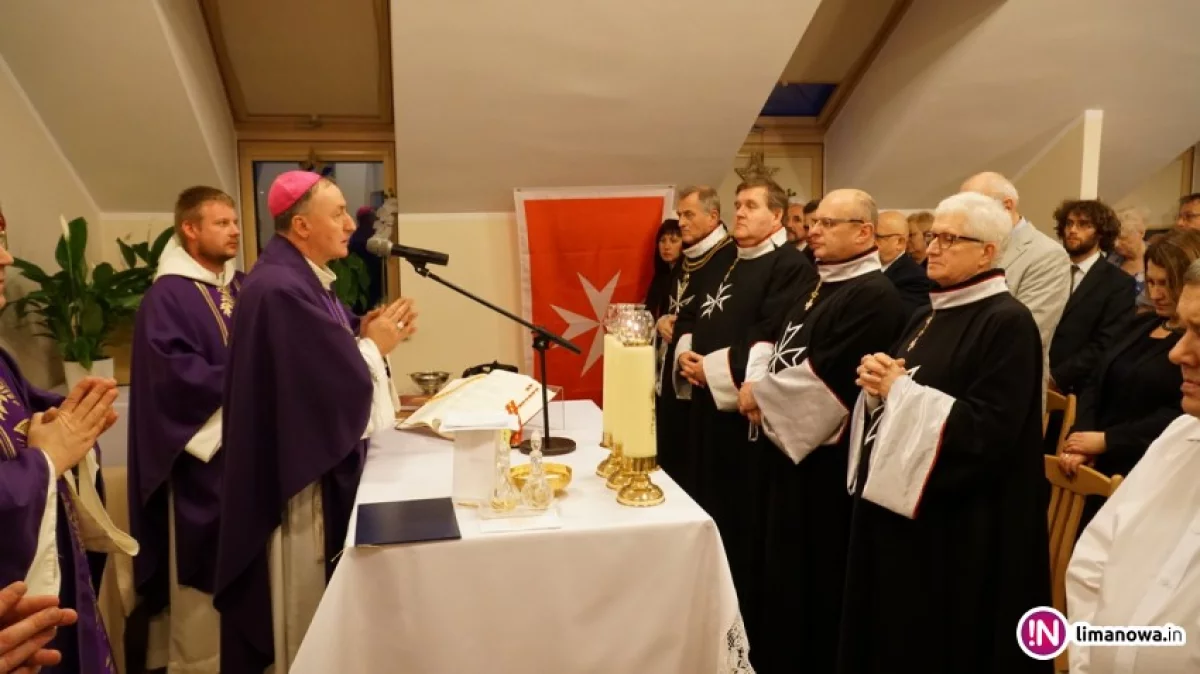 Maltański opłatek z biskupem