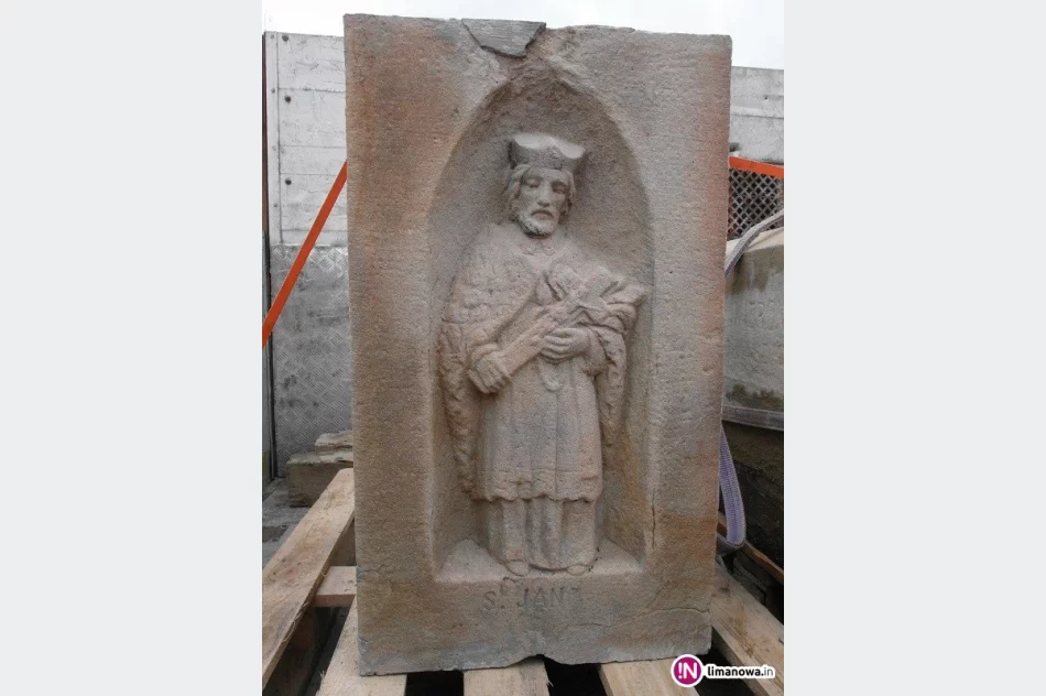 Zakończono pierwszy etap renowacji kapliczki - zdjęcie 4