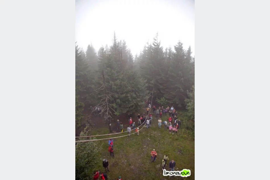 Raz świeciło słońce, raz padał deszcz - zdjęcie 16