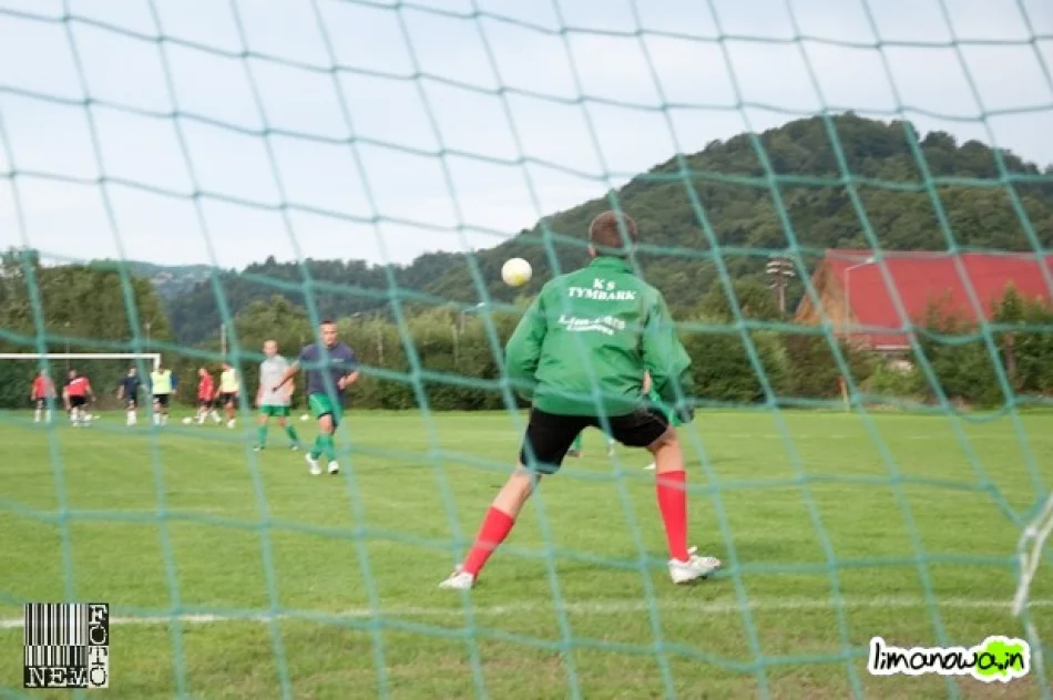 Szczęśliwy remis w Tymbarku - zdjęcie 4