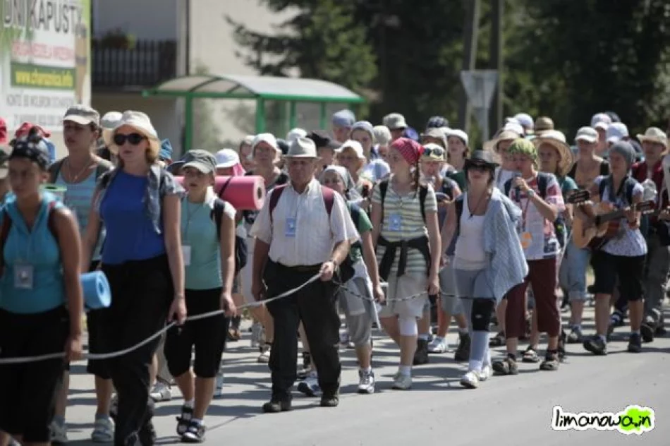 Pielgrzymowali na Jasną Górę - zdjęcie 11