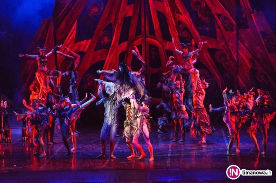 Uroczysty koncert tym razem w sportowej hali - zdjęcie 3