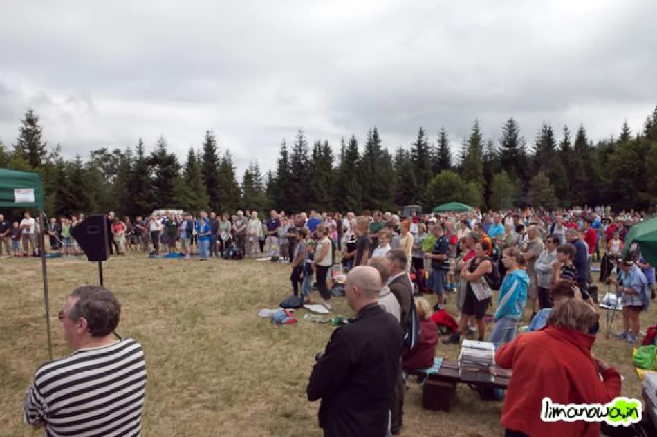 V Złaz Turystyczny na górze Łopień - zdjęcie 2