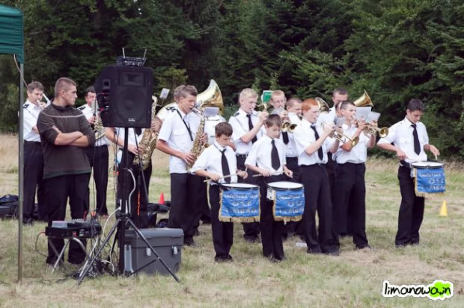 V Złaz Turystyczny na górze Łopień - zdjęcie 3