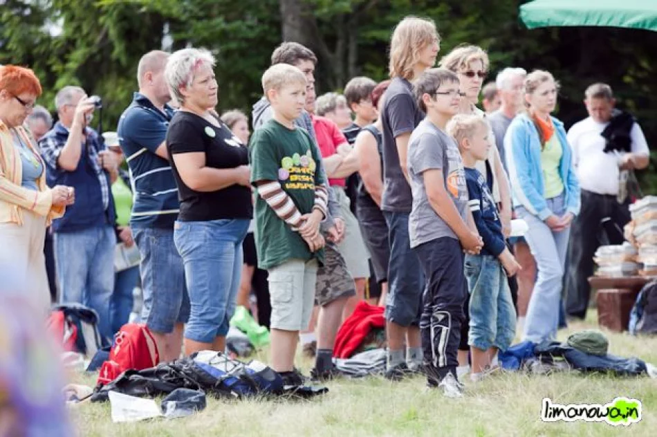V Złaz Turystyczny na górze Łopień - zdjęcie 8