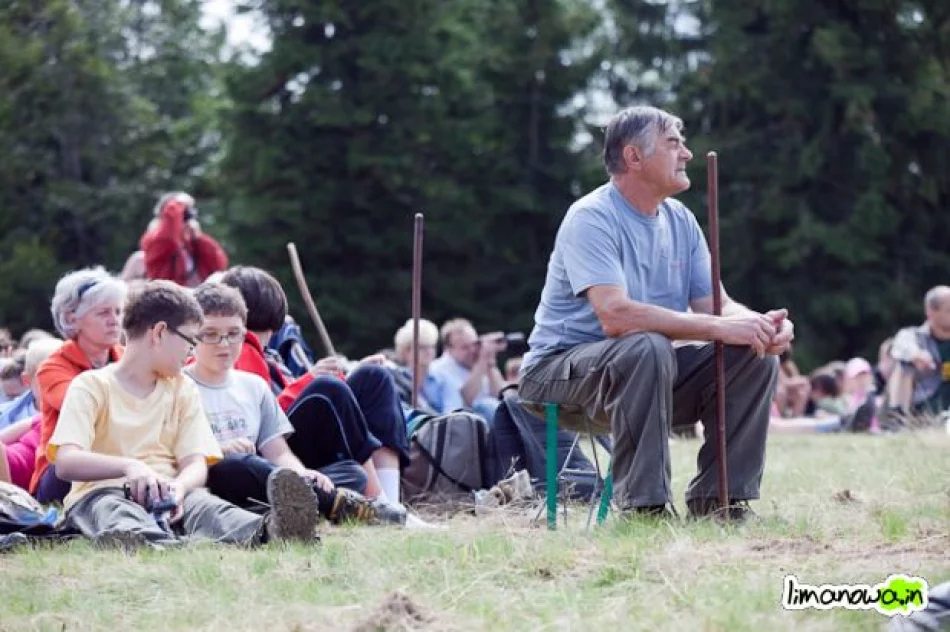 V Złaz Turystyczny na górze Łopień - zdjęcie 12