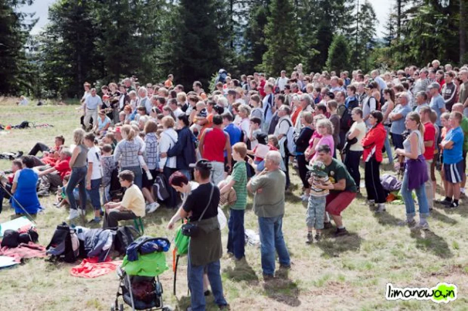 V Złaz Turystyczny na górze Łopień - zdjęcie 18