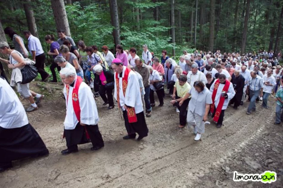Droga Krzyżowa została poświęcona - zdjęcie 14