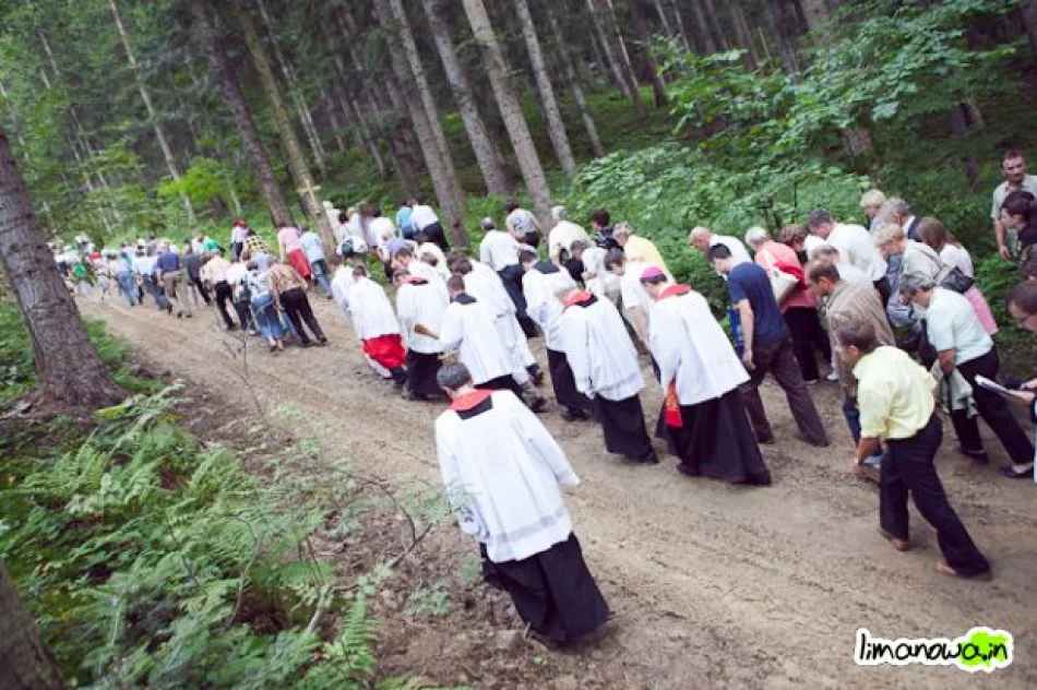 Droga Krzyżowa została poświęcona - zdjęcie 18