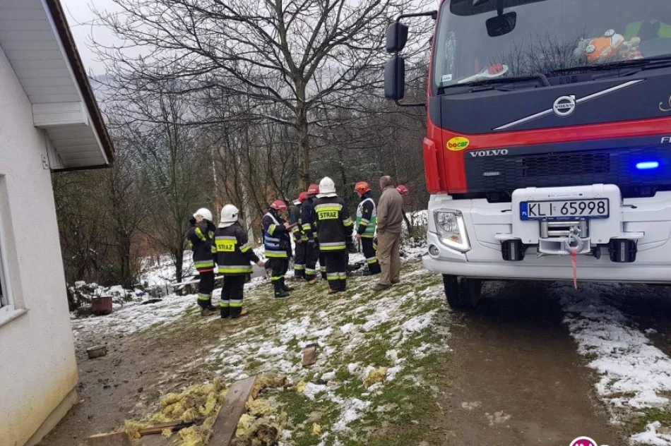 Mężczyzna próbował ugasić pożar w kotłowni. Z poparzeniami trafił do szpitala - zdjęcie 4