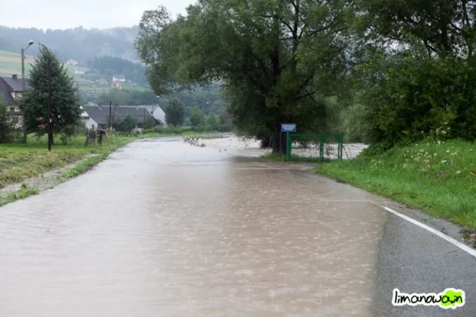 Wysokie stany rzek i podtopienia - zdjęcie 11