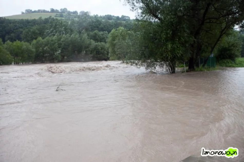 Wysokie stany rzek i podtopienia - zdjęcie 15