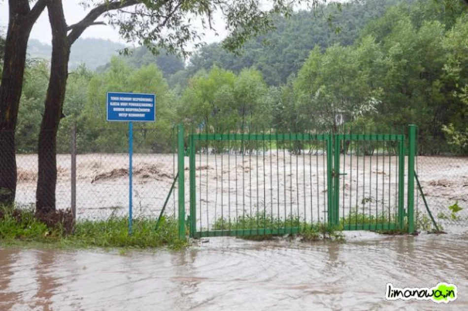 Wysokie stany rzek i podtopienia - zdjęcie 16