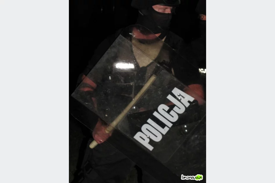 Zamieszki na ul. Witosa w Limanowej - zdjęcie 11