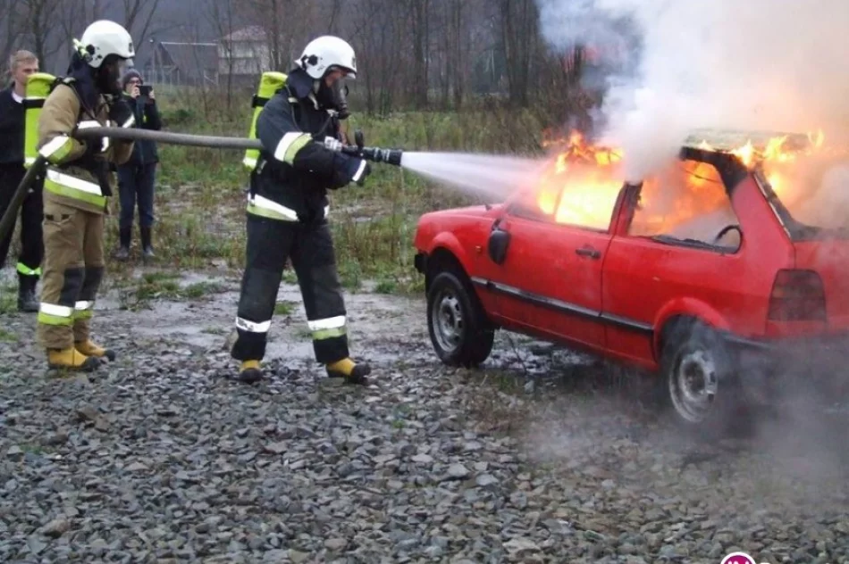 Strażacy spoza powiatu ćwiczyli w komorze ogniowej (wideo) - zdjęcie 4