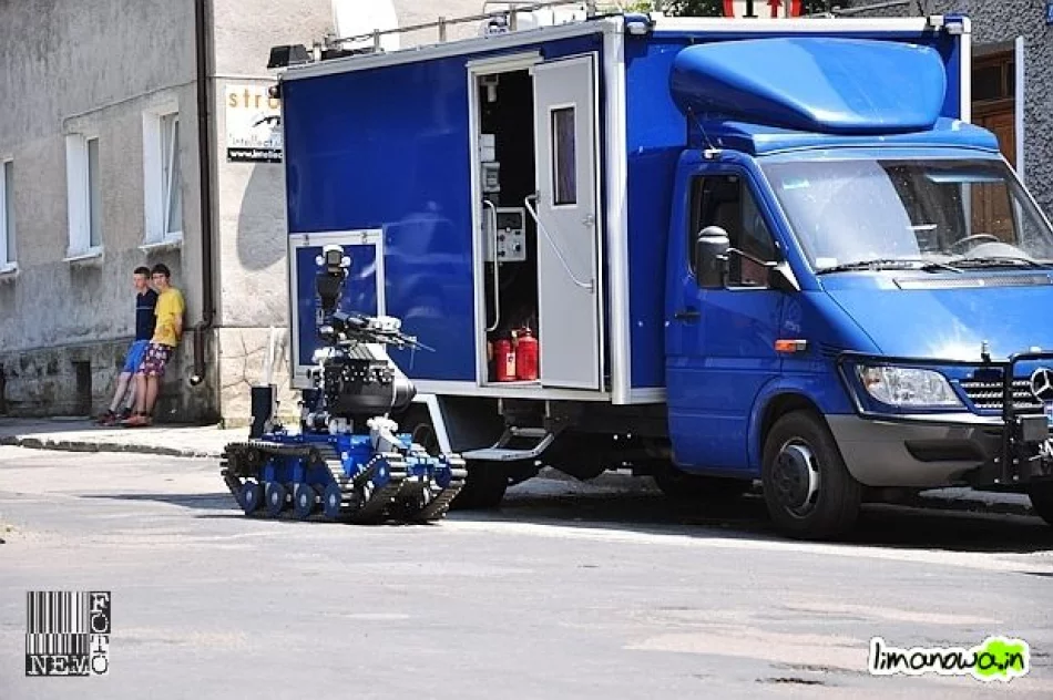 Napad na bank i rozbrajanie bomby - zdjęcie 2