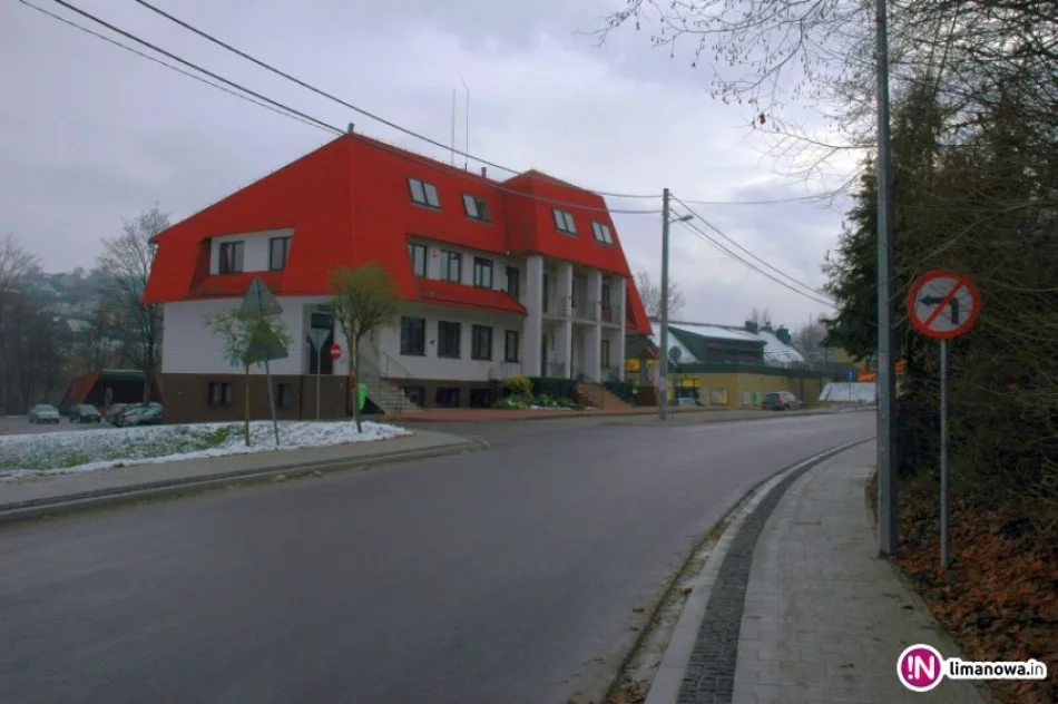 Jednokierunkowo przy urzędzie gminy - zdjęcie 4