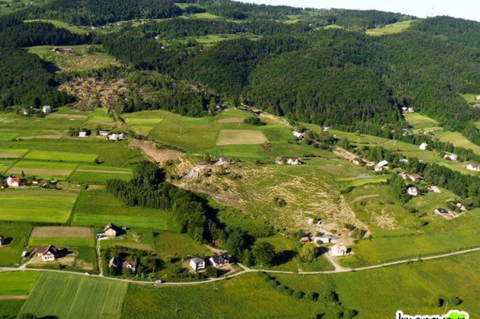 Osuwisko z lotu ptaka (aktualizacja 22:15 6 VI 2010) - zdjęcie 12