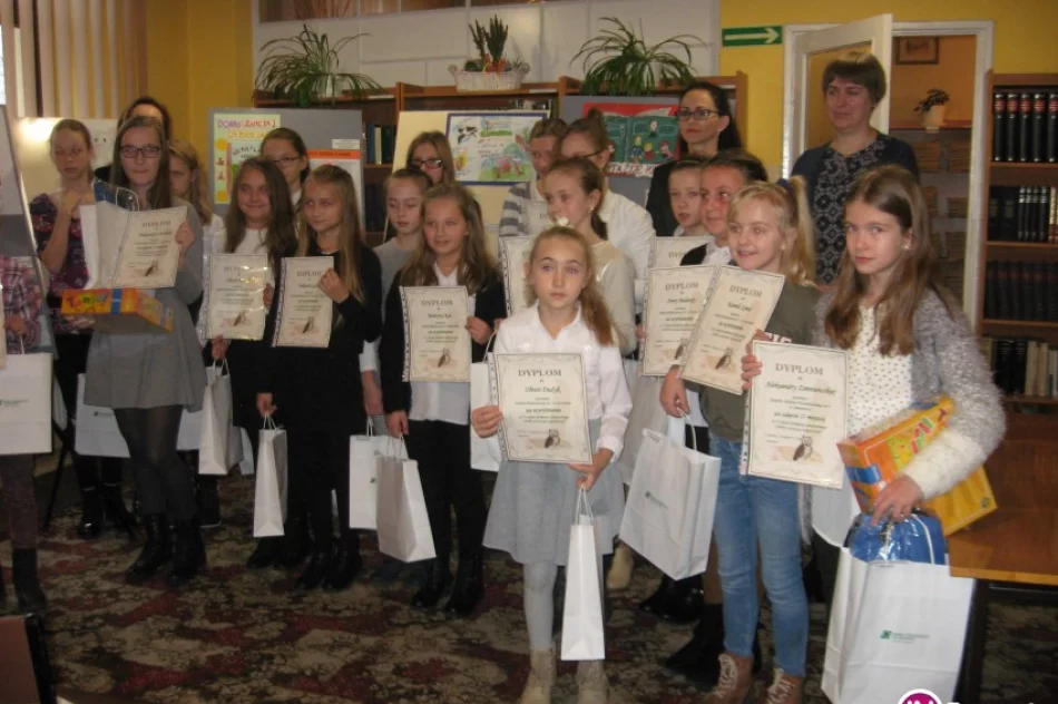 „Dobry zwyczaj wypożyczaj” – rozdanie nagród w II edycji czytelniczego konkursu plastycznego - zdjęcie 2