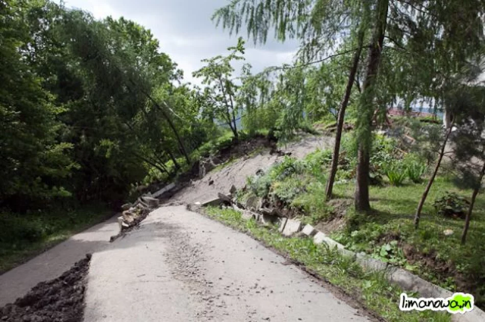 Wielkie zniszczenia w Kłodnem (czwartek) - zdjęcie 16