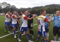 Lampart skutecznie atakował w derbowym pojedynku: Limanovia - Olimpia - zdjęcie główne