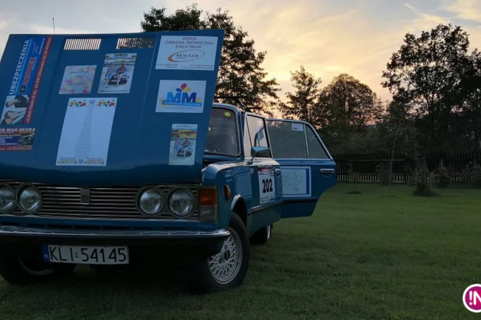 Pokonają długą i wymagającą trasę w wiekowych samochodach, by przeżyć przygodę i pomóc domom dziecka - zdjęcie 3