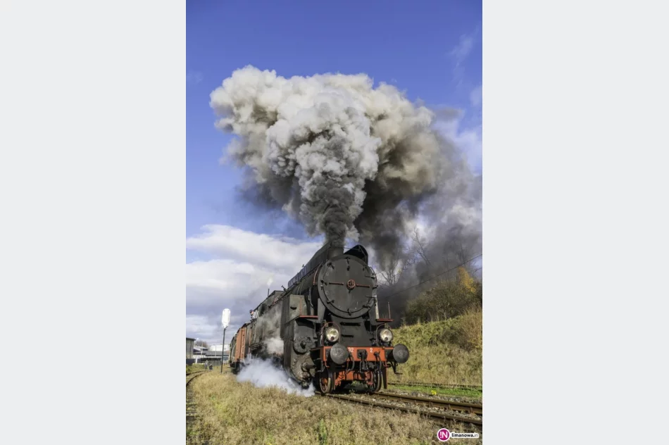 Torowisko poprawiono, pociąg retro mógł przejechać po zabytkowej linii - zdjęcie 3