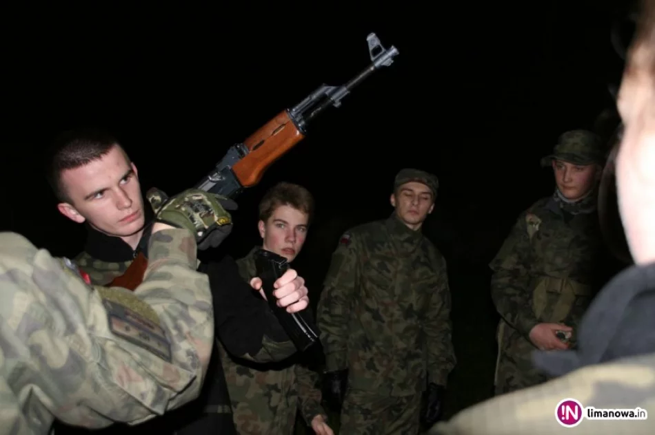 Nocne manewry tymbarskich Strzelców - zdjęcie 4