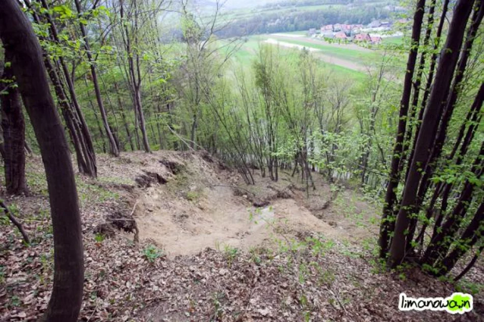 Osuwisko wciąż groźne - zdjęcie 9