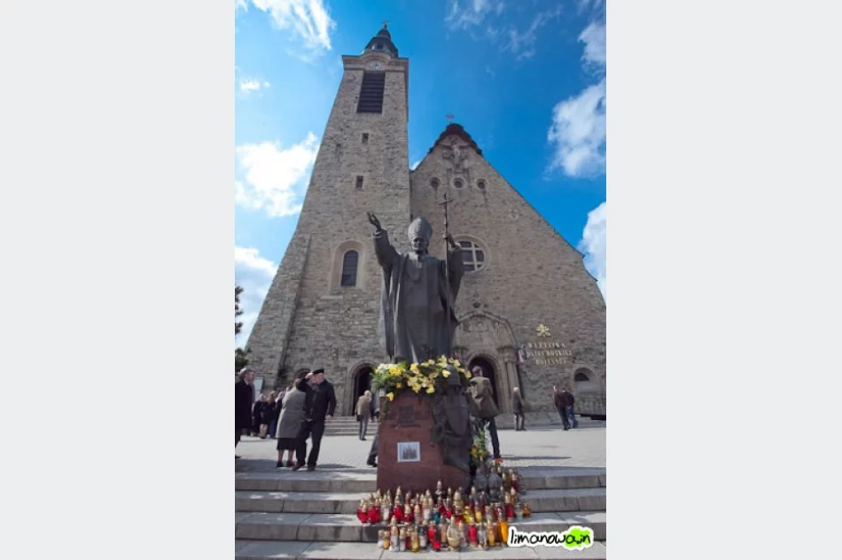 Limanowa w żałobie - przypominamy w 15. rocznicę katastrofy smoleńskiej - zdjęcie 7