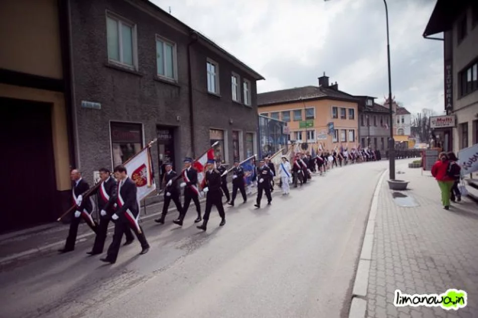 Limanowa w żałobie - przypominamy w 15. rocznicę katastrofy smoleńskiej - zdjęcie 10