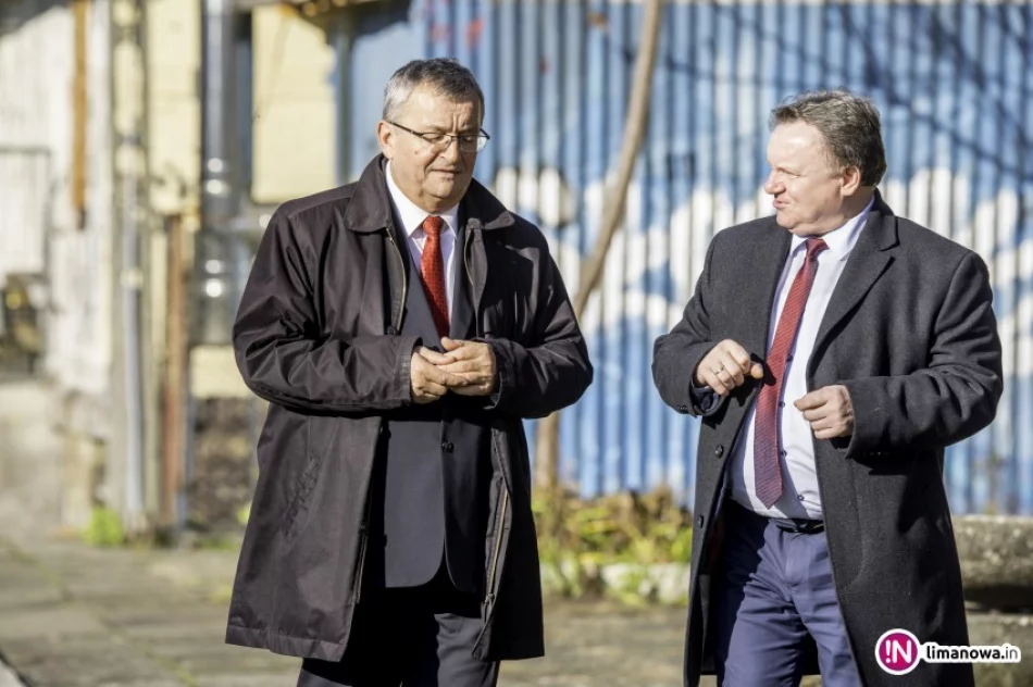 Minister i prezes PKP zwiedzając dworzec, zapowiadali 'Podłęże - Piekiełko' (zapis konferencji) - zdjęcie 3