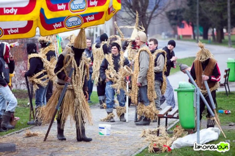 Dziady Śmiguśne 2010 - zdjęcie 13
