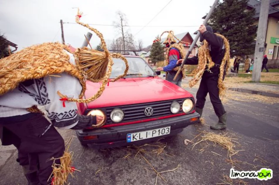 Dziady Śmiguśne 2010 - zdjęcie 17