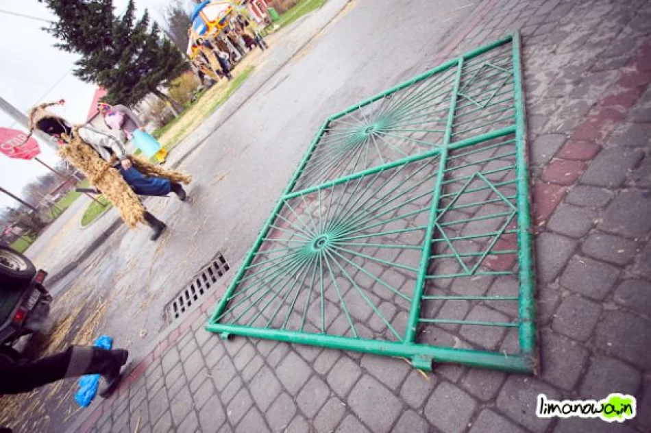 Dziady Śmiguśne 2010 - zdjęcie 19