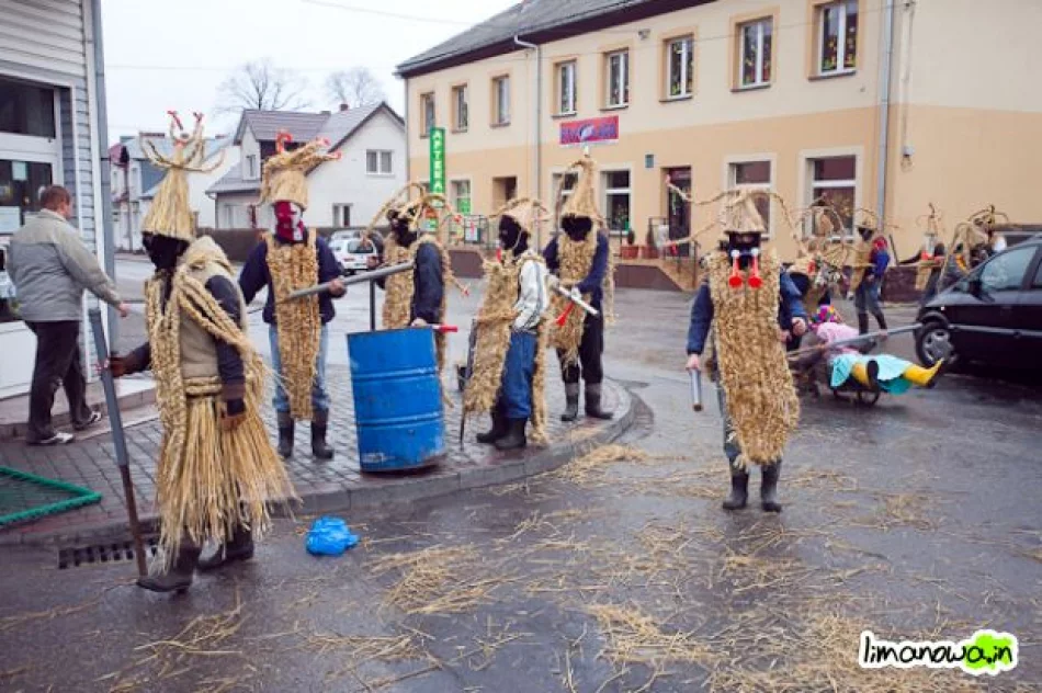 Dziady Śmiguśne 2010 - zdjęcie 20