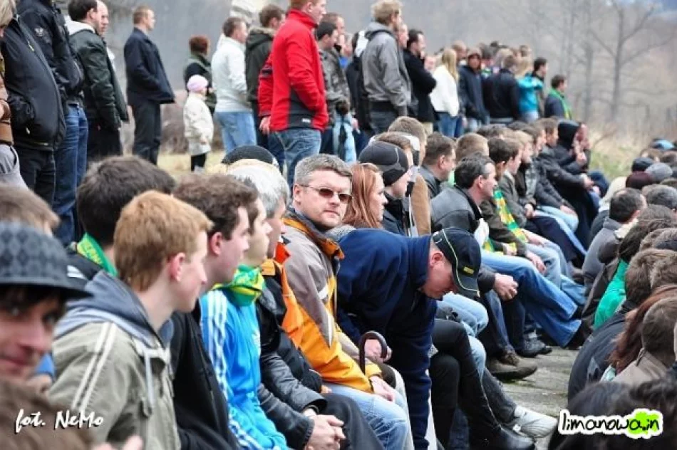 Tymbark rozgromił Słopnice - zdjęcie 14