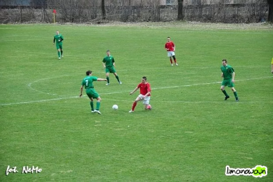 Tymbark rozgromił Słopnice - zdjęcie 17