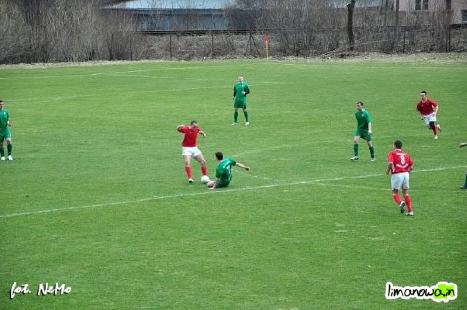 Tymbark rozgromił Słopnice - zdjęcie 18