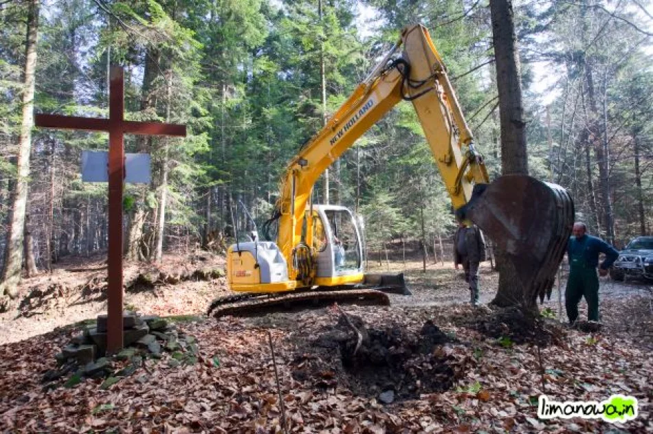 Pierwsze prace przy budowie drogi krzyżowej na Miejską Górę - zdjęcie 10
