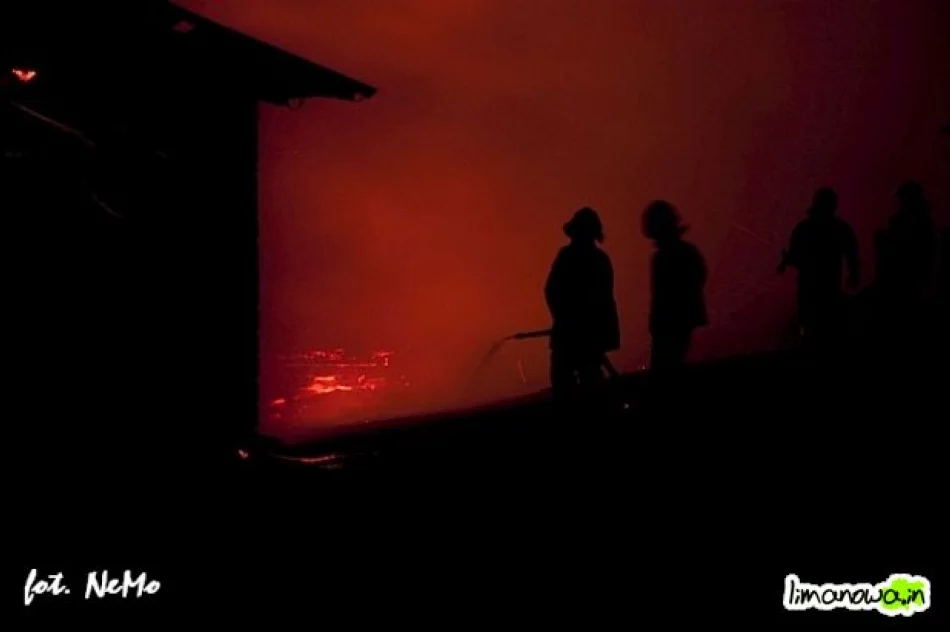 Pożar zabudowań gospodarczych w Nowym Rybiu - zdjęcie 2